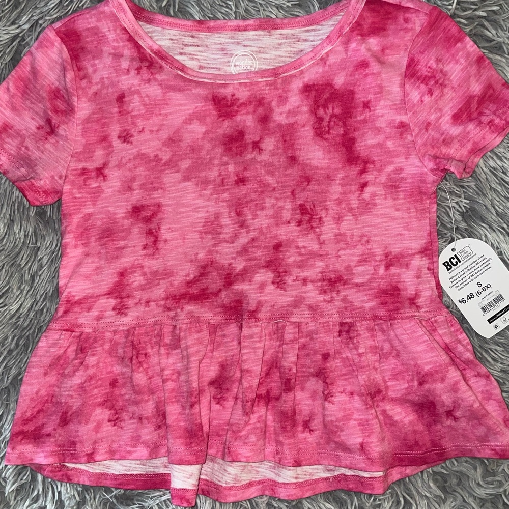 Brand New!!! Girls size 6 pink tie dye shirt never worn